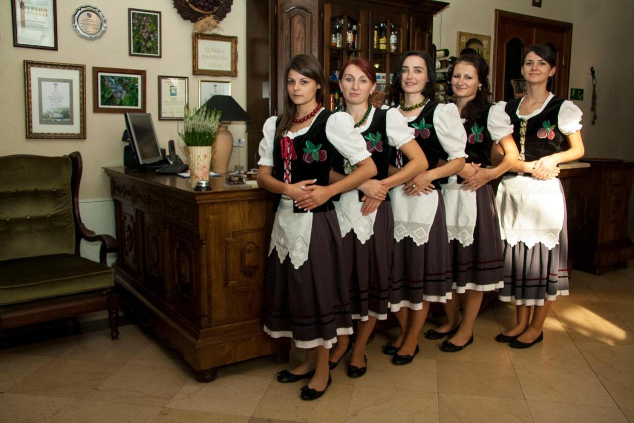 Hotel Mateo Stopnica ภายนอก รูปภาพ