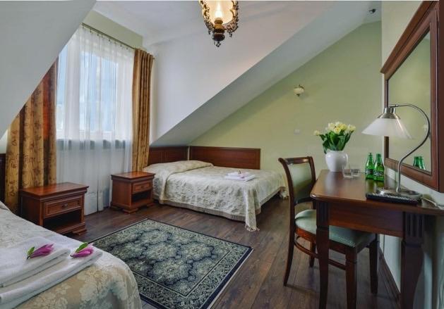 Hotel Mateo Stopnica ภายนอก รูปภาพ
